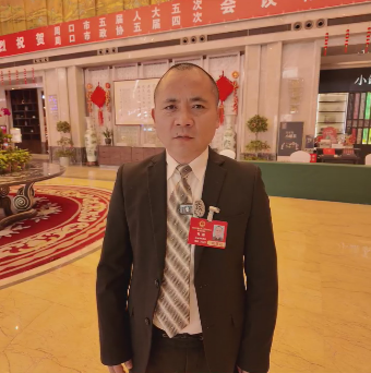 讓每個孩子身上有汗，眼里有光，一生向陽